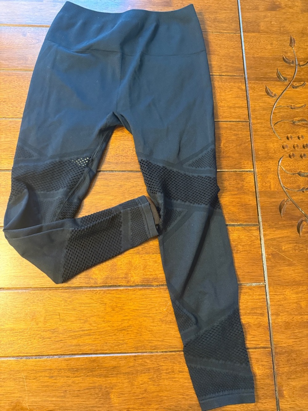 Fabletics Black Seamless High-Waist Mesh Leggings